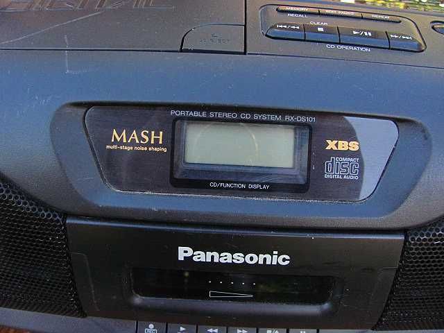 Radiomagnetofon kasetowy z odtwarzaczem CD Panasonic