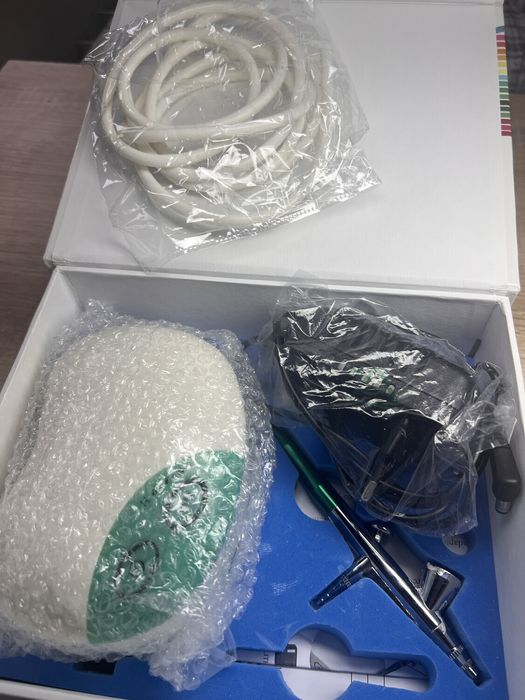 Продам Компресор з аерографом 0,3 мм FENGDA ROYALMAX TC-12K