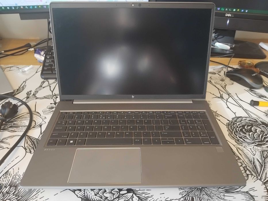 Sprzedam Laptop HP ZBook Power 15.6 G8 (i9 64GB 500GB RTX-A2000 Win11)