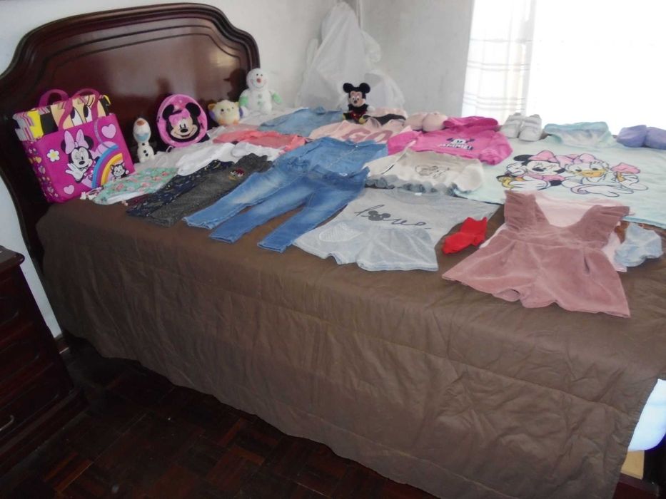 lote de roupa de menina o tapete da Mini