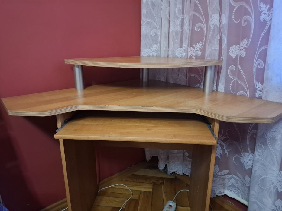 Biurko z nadstawką