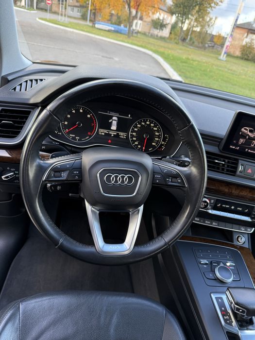 Audi Q-5 2018 року