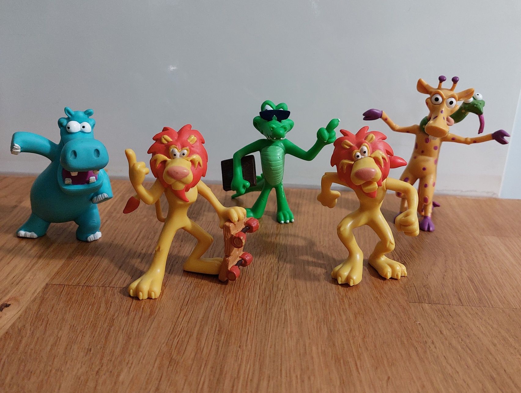 Figuras dos bonecos Bongo