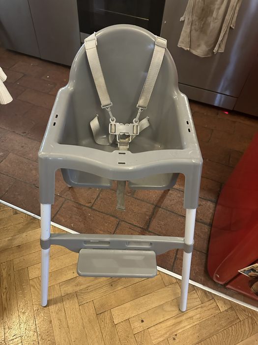 Krzeselko do karmienia plastikowe Ikea