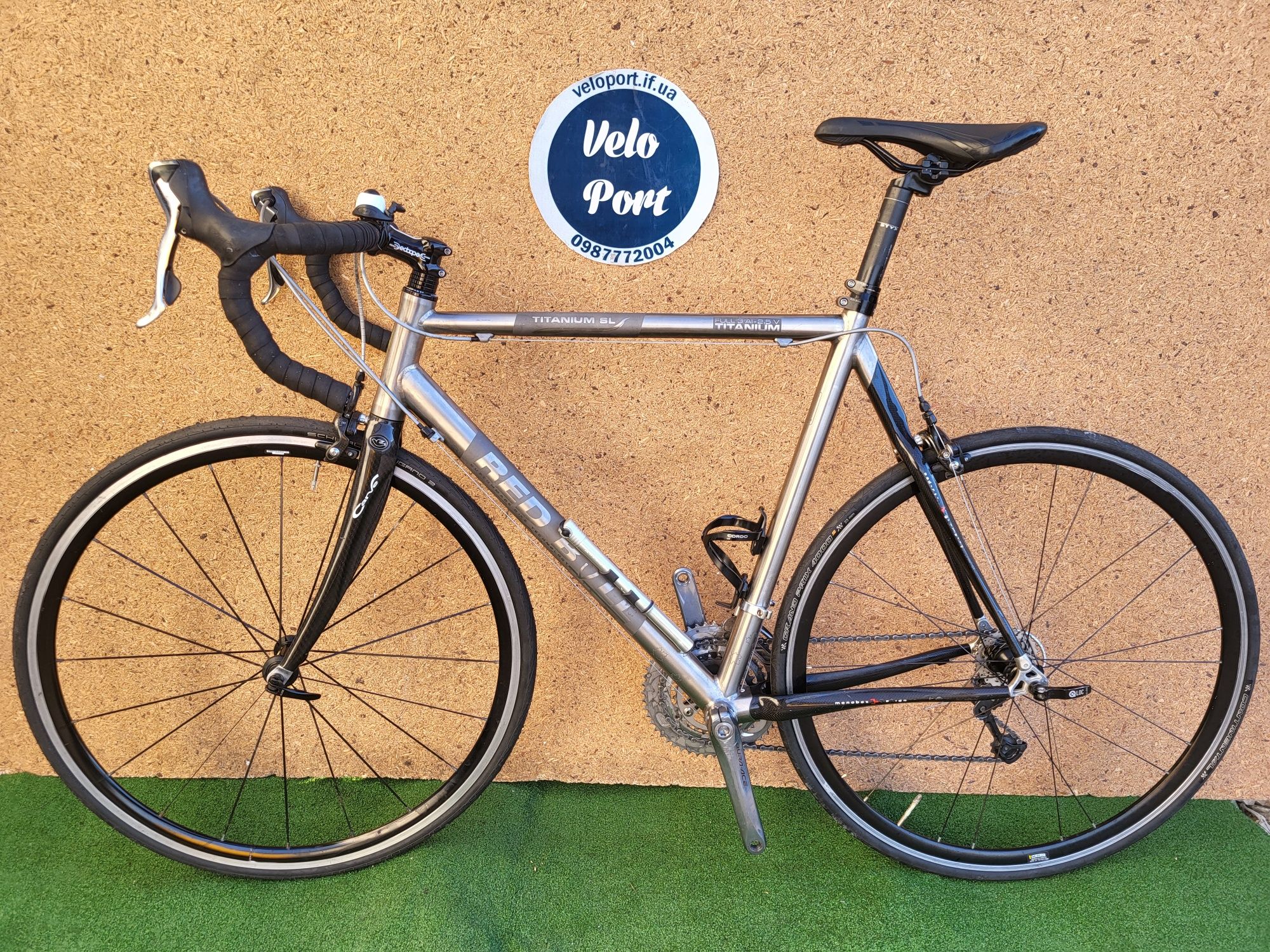 Титановий шосейний велосипед Red bull / Shimano Dura ace / Карбон