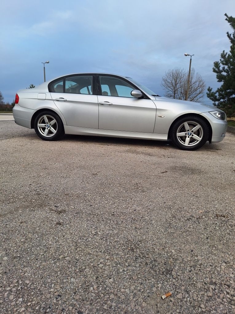 BMW e90 automat 2.0 benzyna+gaz