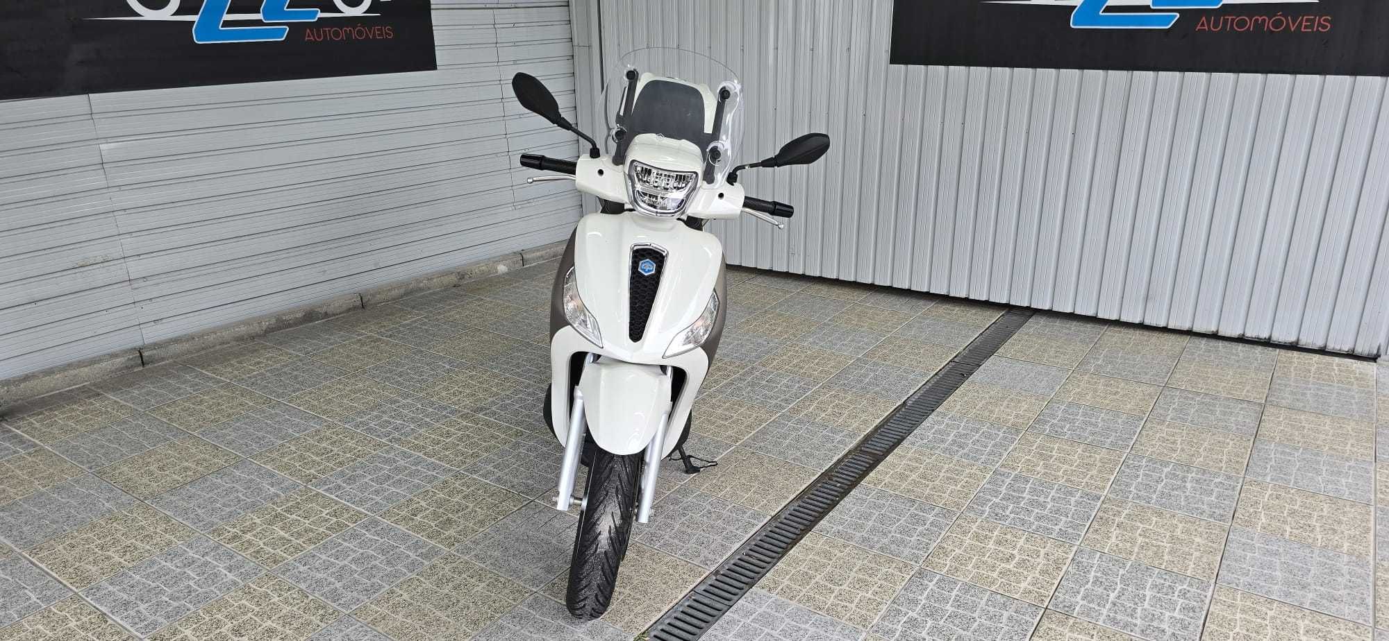 PIAGGIO 125 Como Nova