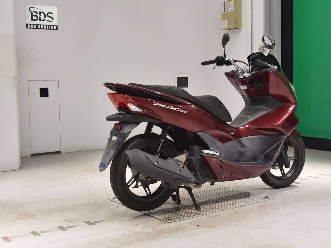 Купить японский скутер Honda PCX 150 KF18, мотосалон Артмото Полтава