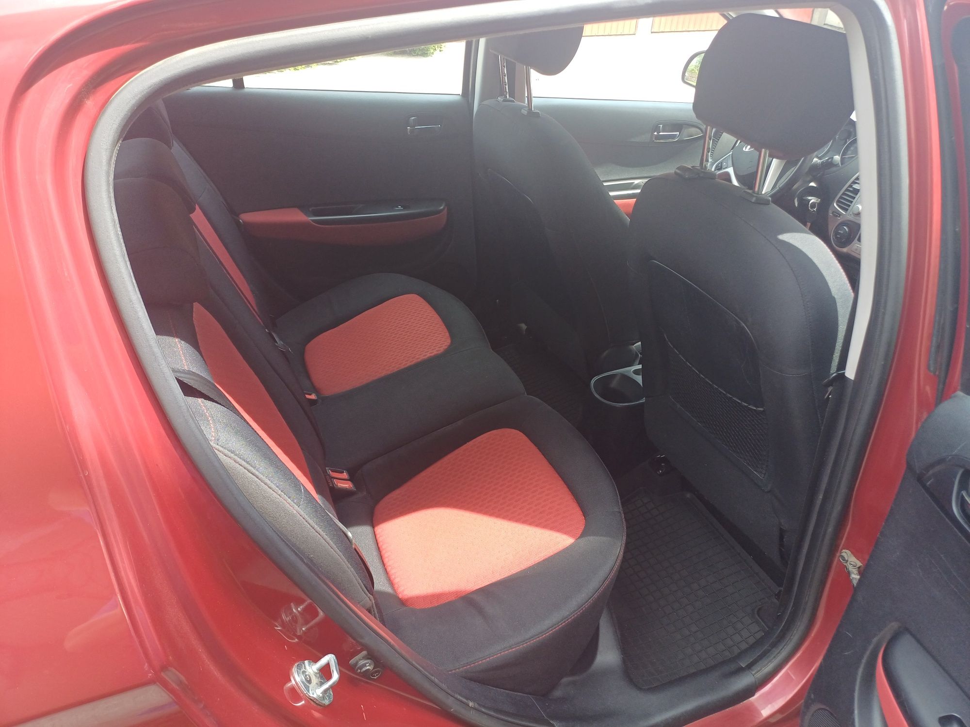 Ładny hyundai i20
