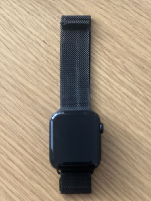 Apple Watch SE GPS+Cellular 44mm Meia-Noite, Bracelete Meia-Noite