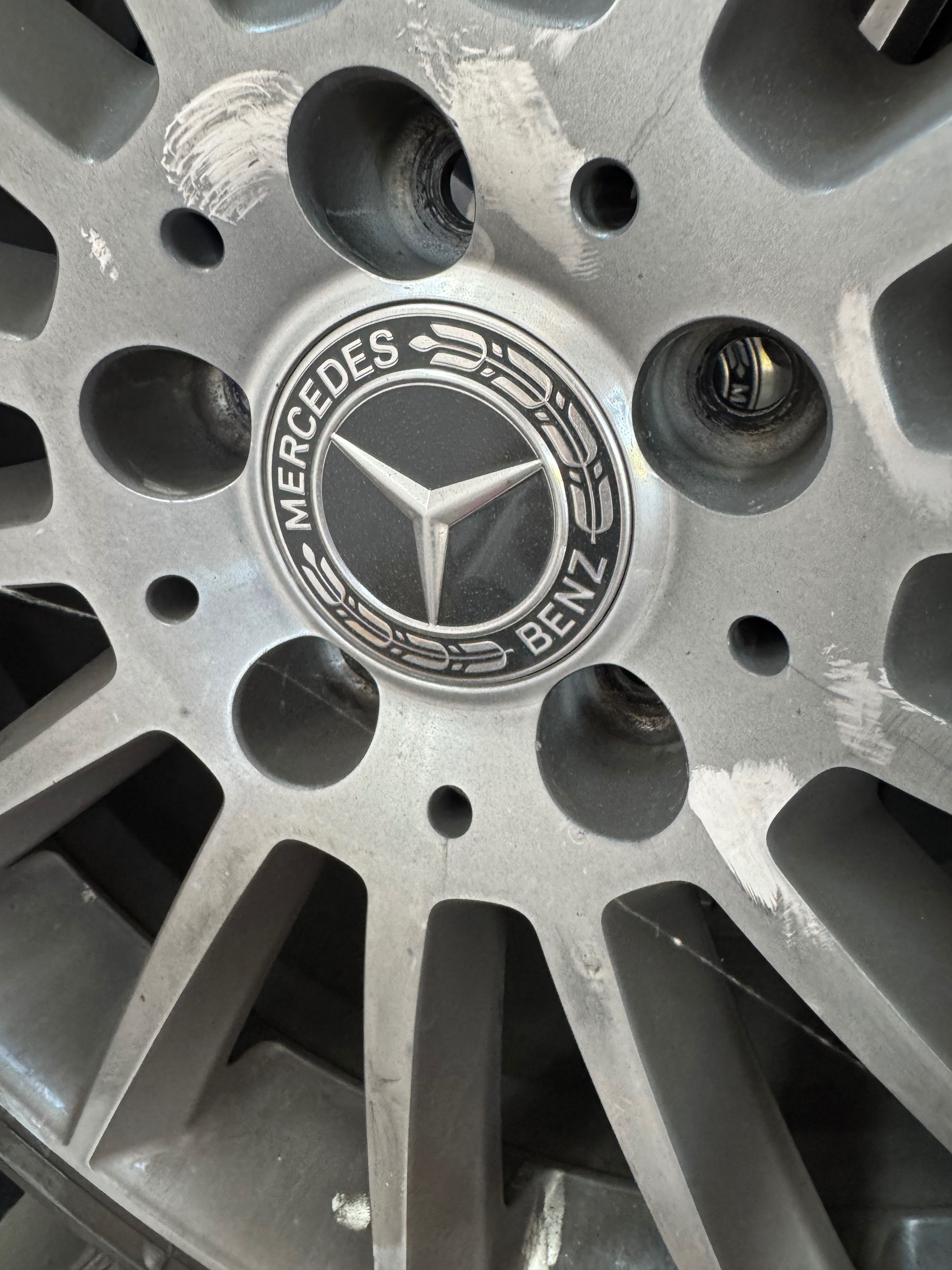 Oryginalne alufelgi R19 AMG Mercedes-Benz+opony letnie Pirelli+ 5felga
