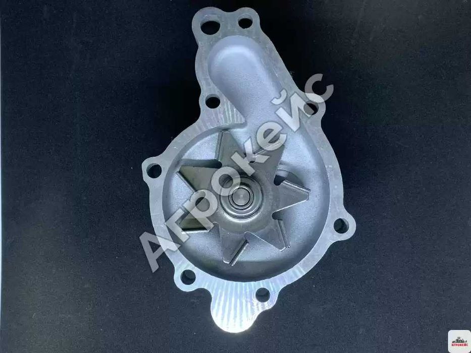 Помпа водяная (насос) Kubota Bobcat V3307