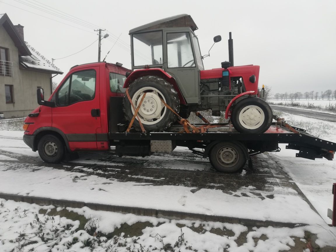 Auto laweta transport maszyn pomoc drogowa Ursus C330 i c360  pług