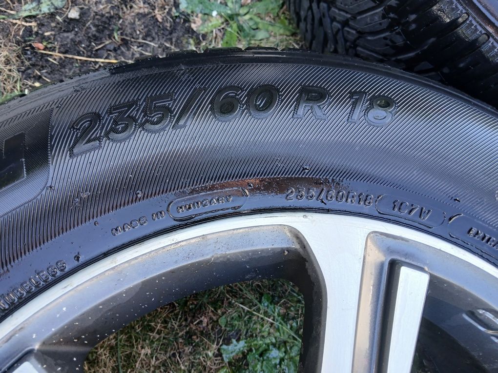 Opony całoroczne Michelin Crossclimate SUV 235/60 18