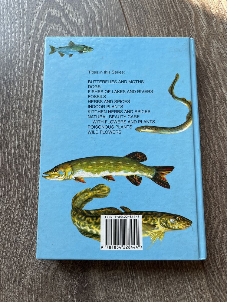 Livro Fishes of Lakes and Rivers