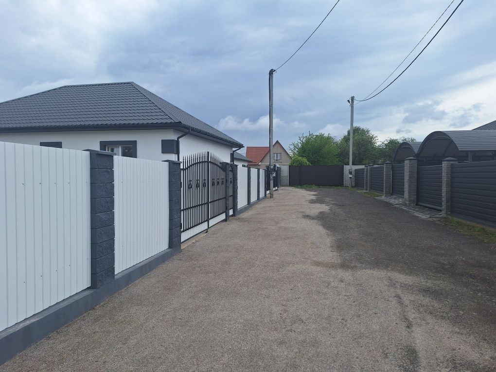 Будинок 80м + 4 сотки, РАЙОН 6 ШКОЛИ  БЕЗ КОМІСії