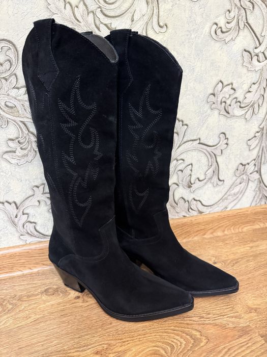 Чорні замшеві казаки,ковбойки