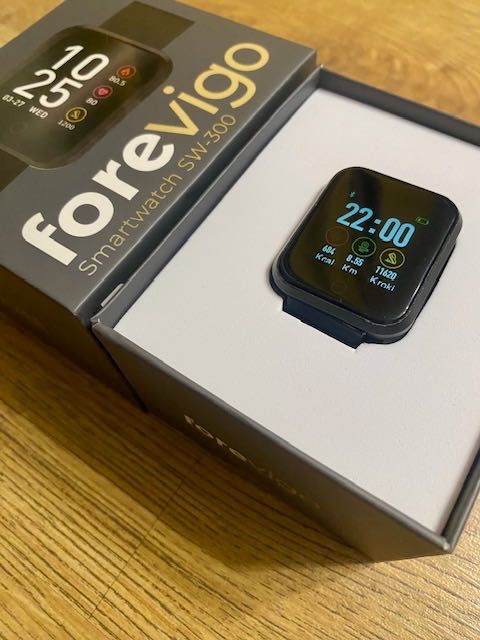 Zegarek smartwatch Forever Forego SW-300 czarny