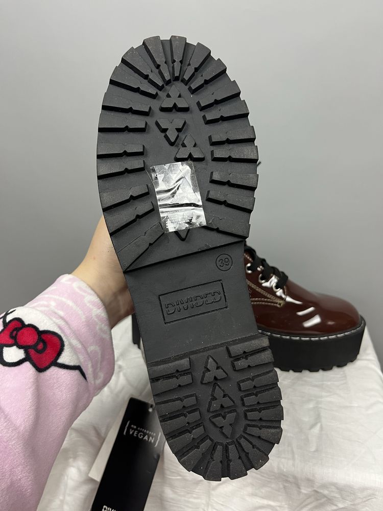 H&M лакові осінні ботинки