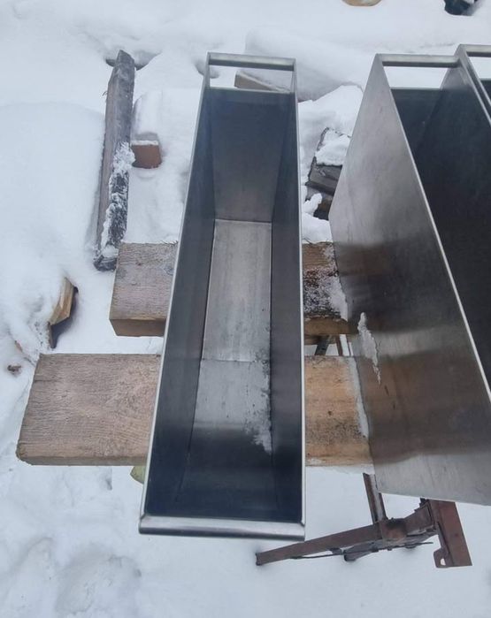 Pojemniki kuwety stal nierdzewna kwasoodporna wymiar 50x25x10
Cena 1sz