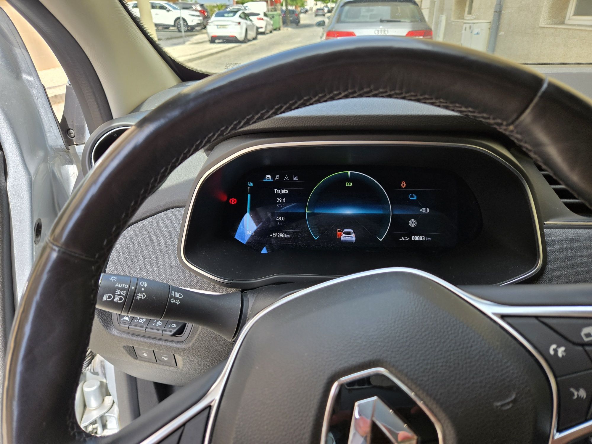 Renault ZOE Intense 50kWh – 2021 | 100% Elétrico [Bateriz Própria]
Ex