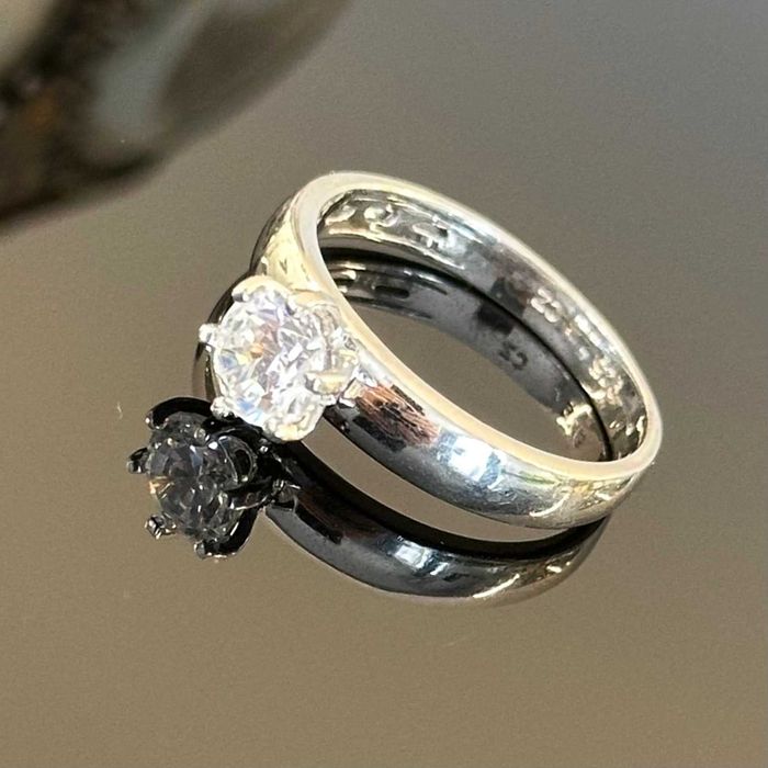 Srebrny klasyczny pierścionek z Cyrkonią - próba 925