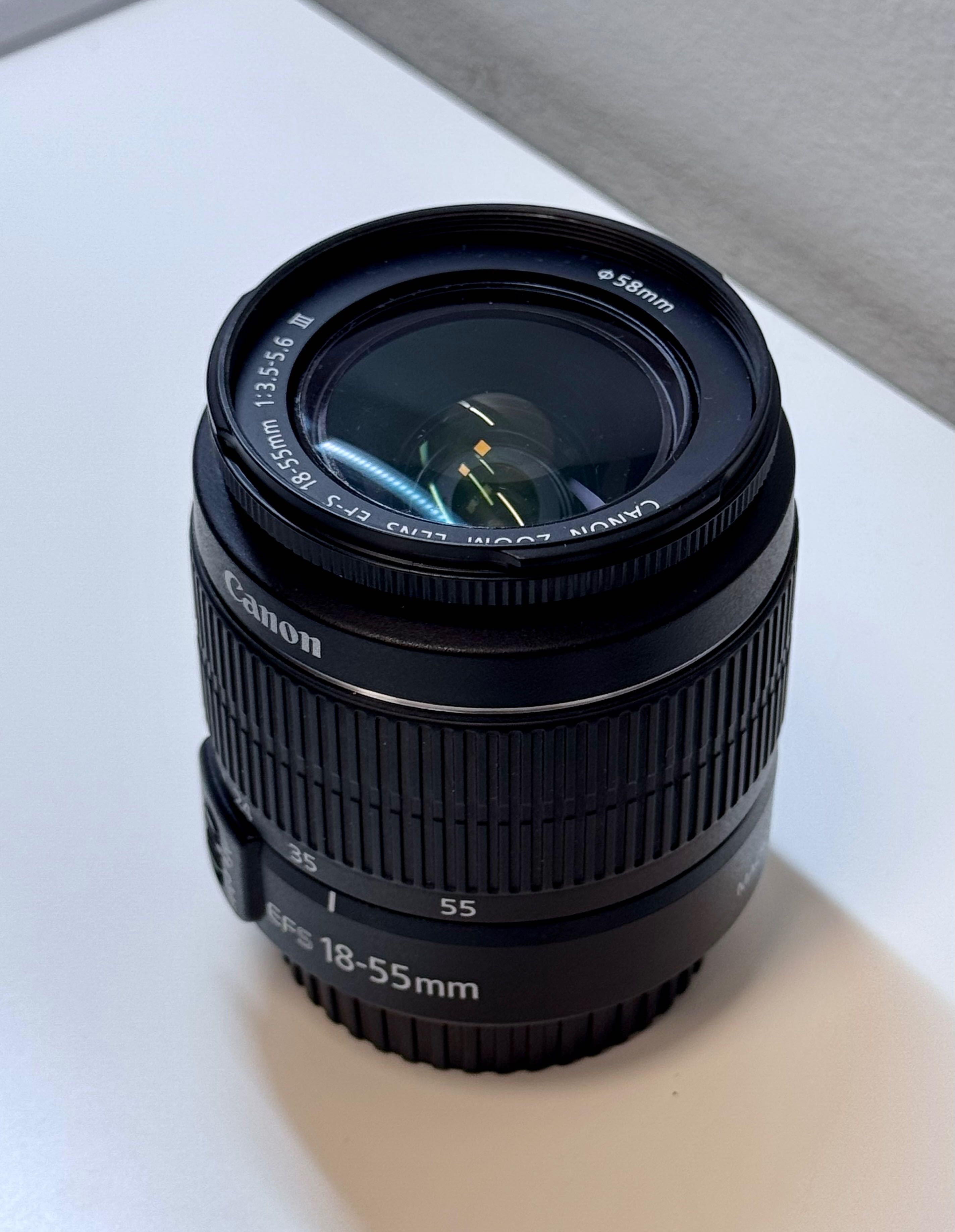 Canon EF-S 18-55 mm f/3.5-5.6