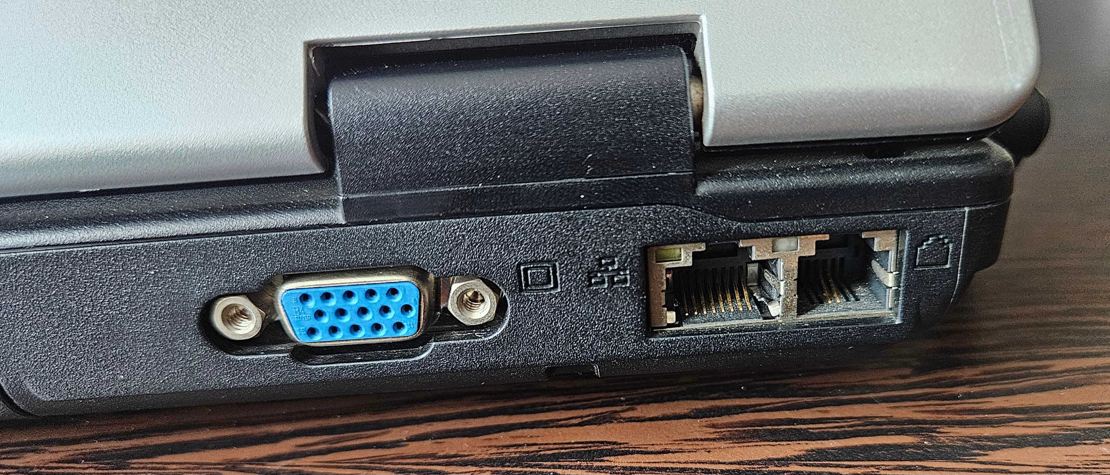 Laptop Notebook Fujitsu Siemens Amilo Li 1718