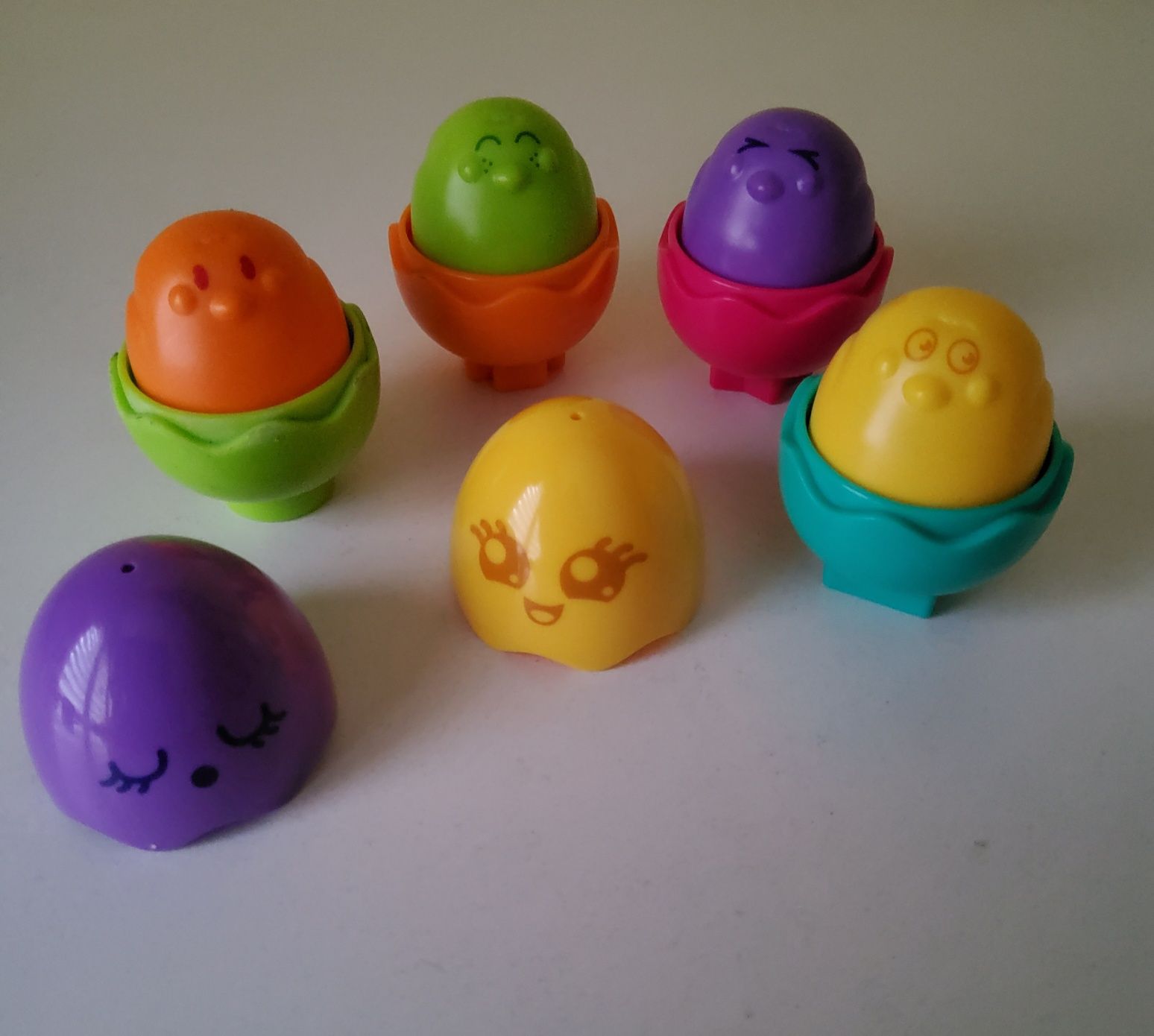 Tomy Toomies wesołe jajka 4 sztuki