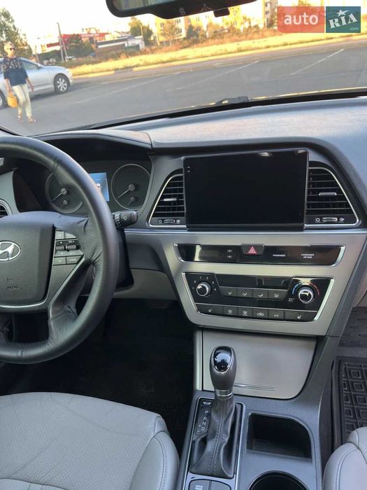 Авто Hyundai Sonata 2014