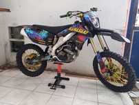 Kawasaki KXF 250 com 20H
