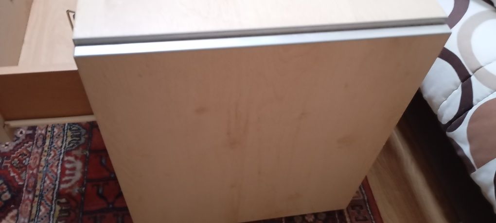 Mesa de cabeceira