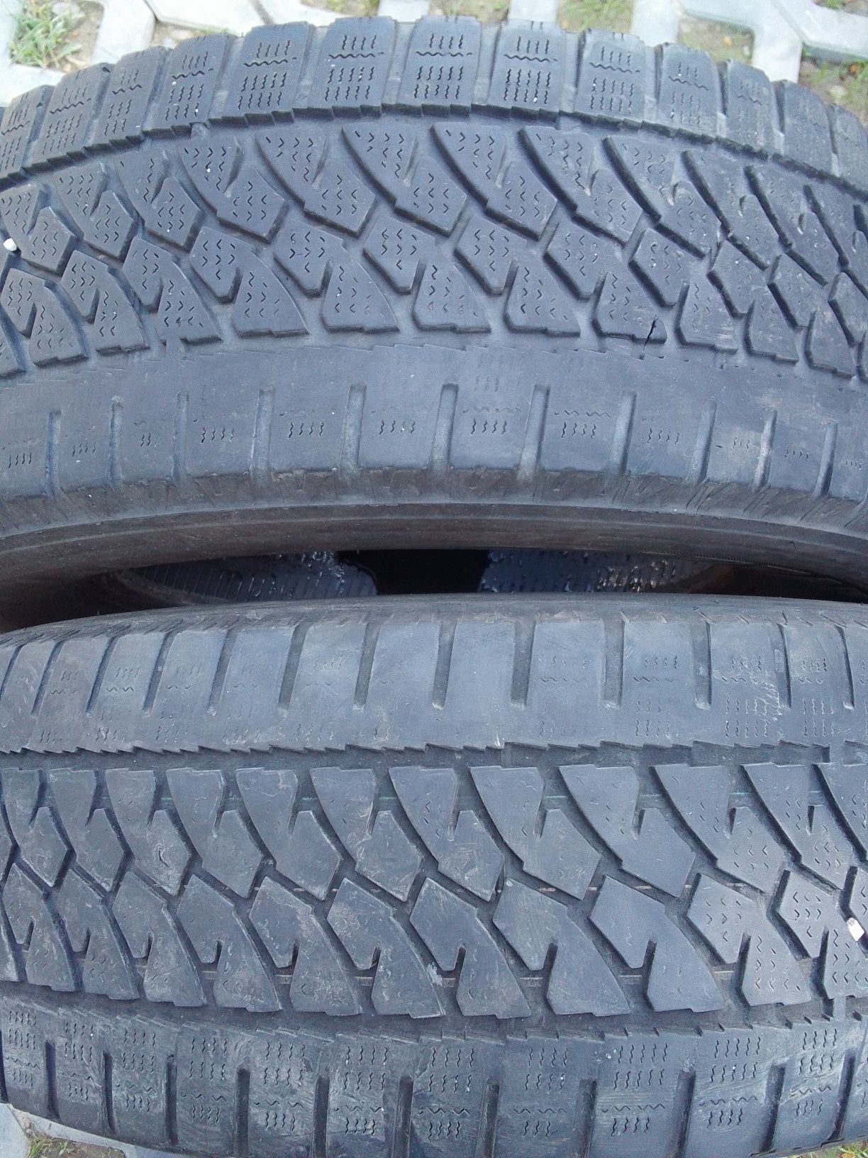 2 Opony zimowe 225/65r16C BRIDGESTONE 2022r