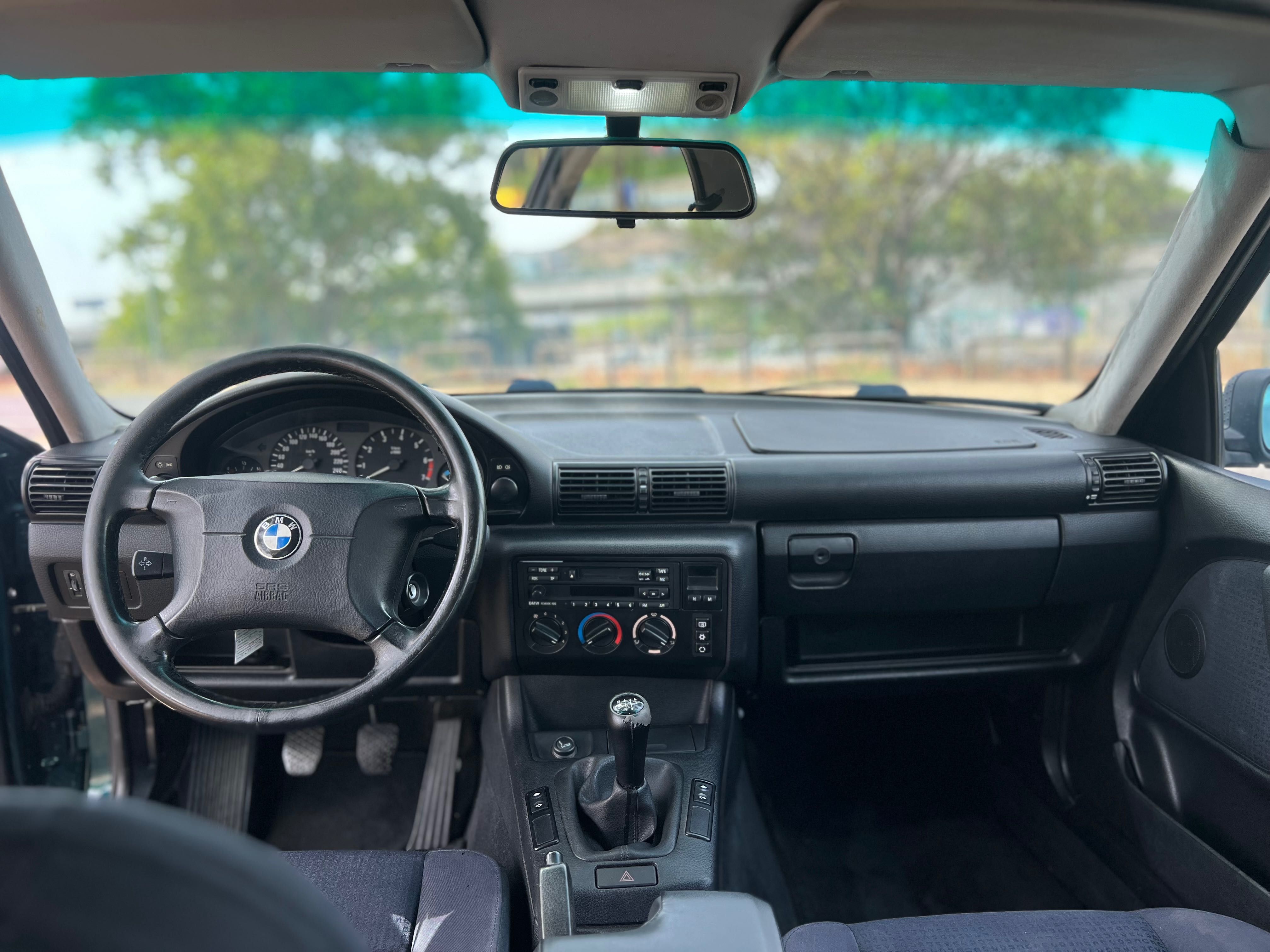 BMW E36 316i COMPACT com AC