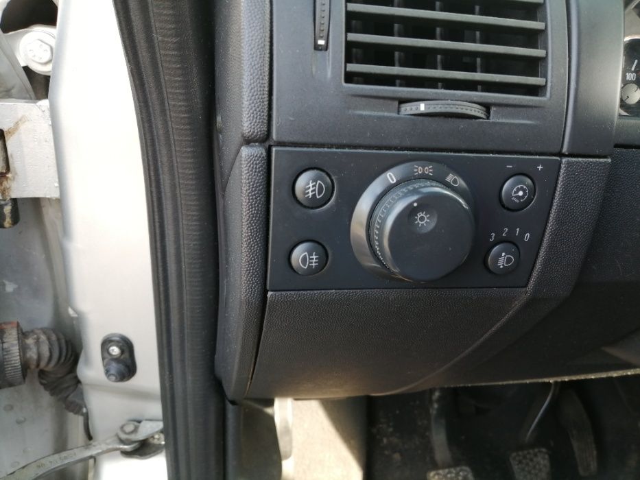 włącznik świateł opel meriva a