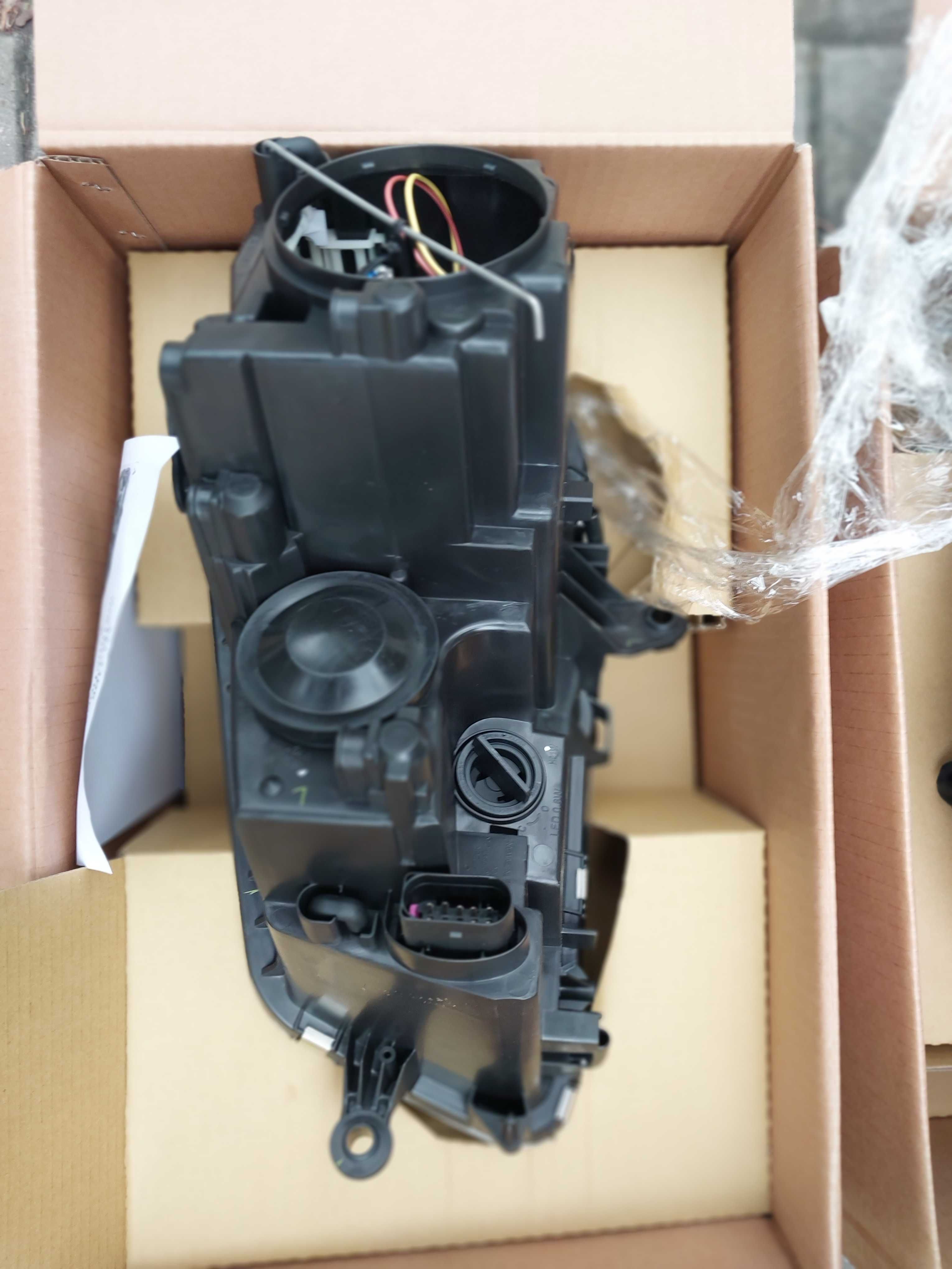 VW TOURAN 2007 + lampa przednia lewa + prawa komplet nowe