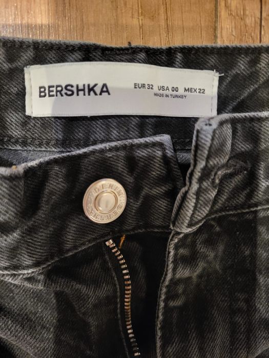 Jeansy Bershka r 32