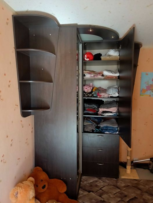 Продам шкаф-купе в хорошем состоянии