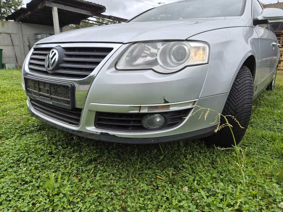 Zderzak przedni kompletny Volkswagen Passat B6 kod lakieru LA7W