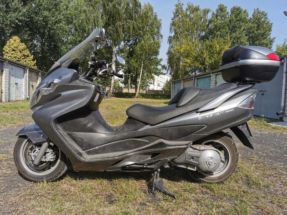 Burgman AN 400 K7 2007r. z kufrem centralnym