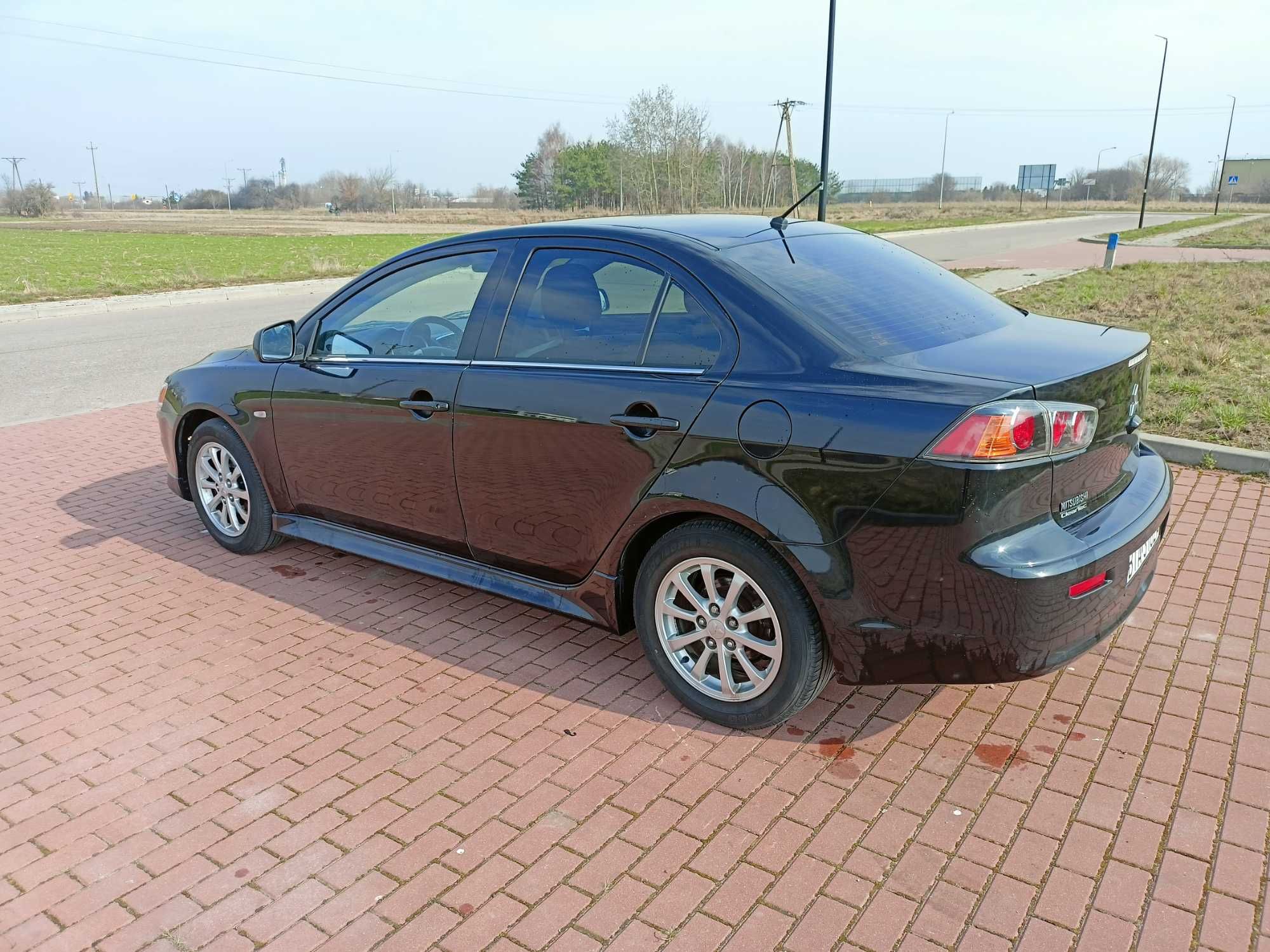 Mitsubishi Lancer VIII X Sedan 2014r 1.6 Dwa komplety kół Kamera Xenon