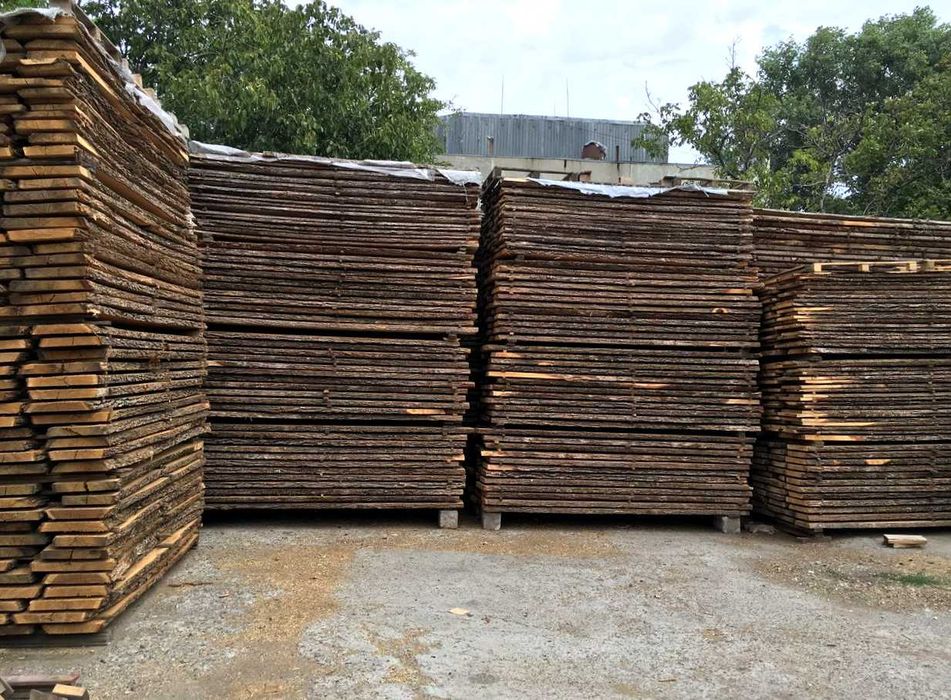 Сухий брус із сосни першого сорту