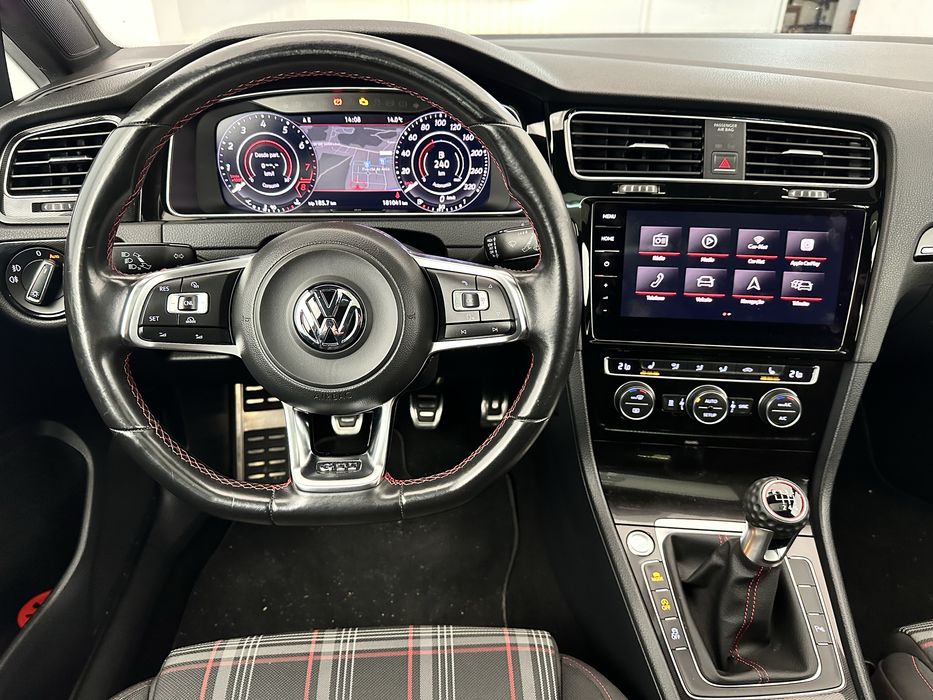 Golf 7 PERFORMANCE. MANUAL 405CV ACEITO RETOMA