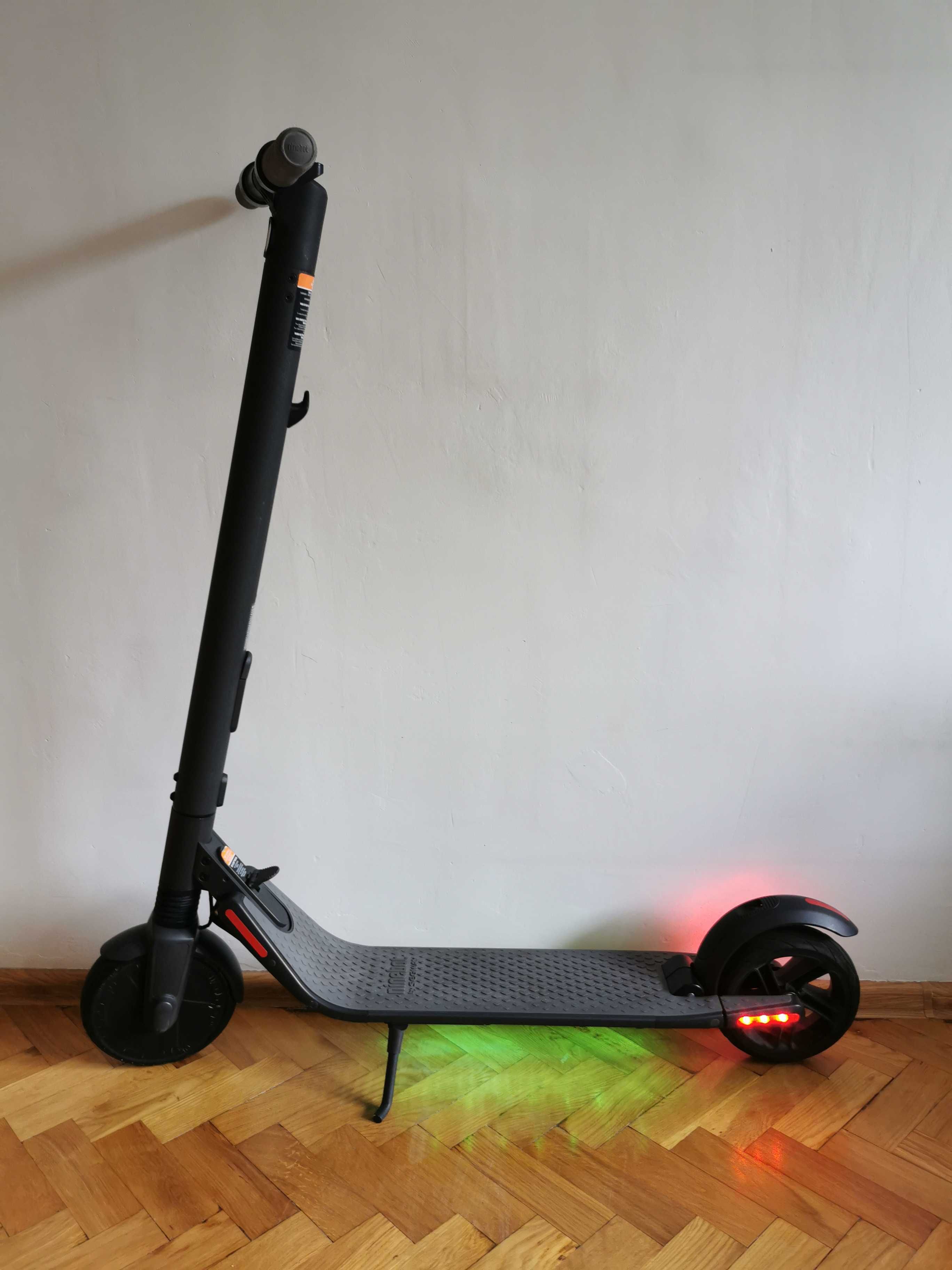 Hulajnoga elektryczna Ninebot by Segway KickScooter ES2