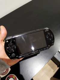 PSP 1000 Fat Desbloqueada + Cartão 32Gb + Carregador + Jogos Extras