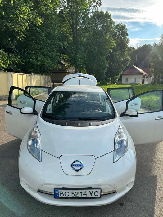 Nissan leaf 40 kwt 250 km+