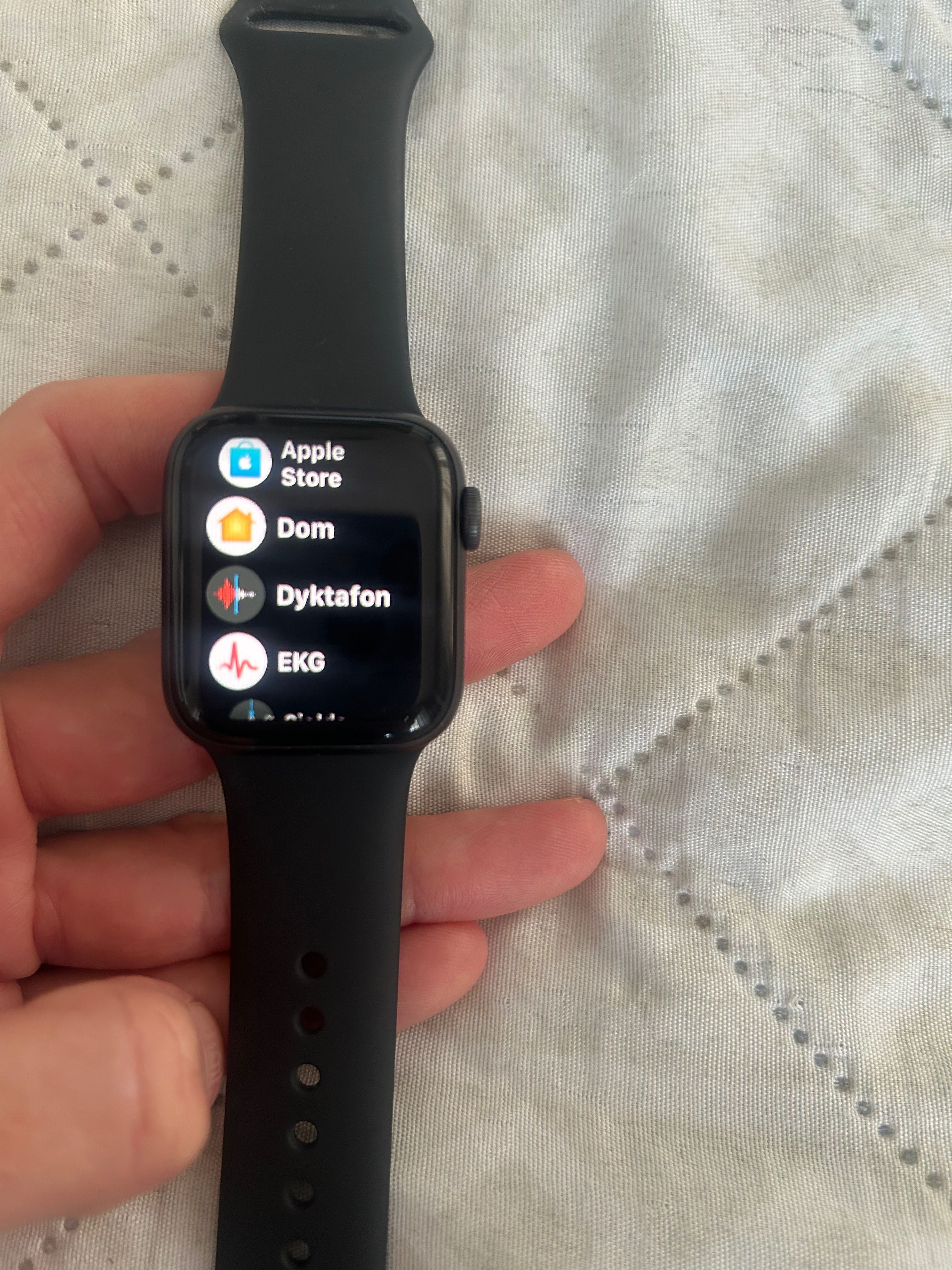 Apple Watch 5 + cellular