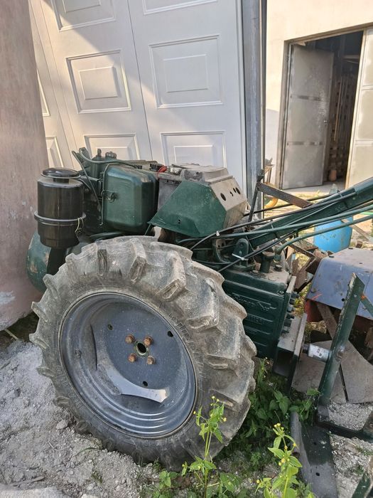 Motocultivadora lombardini / frese e arado