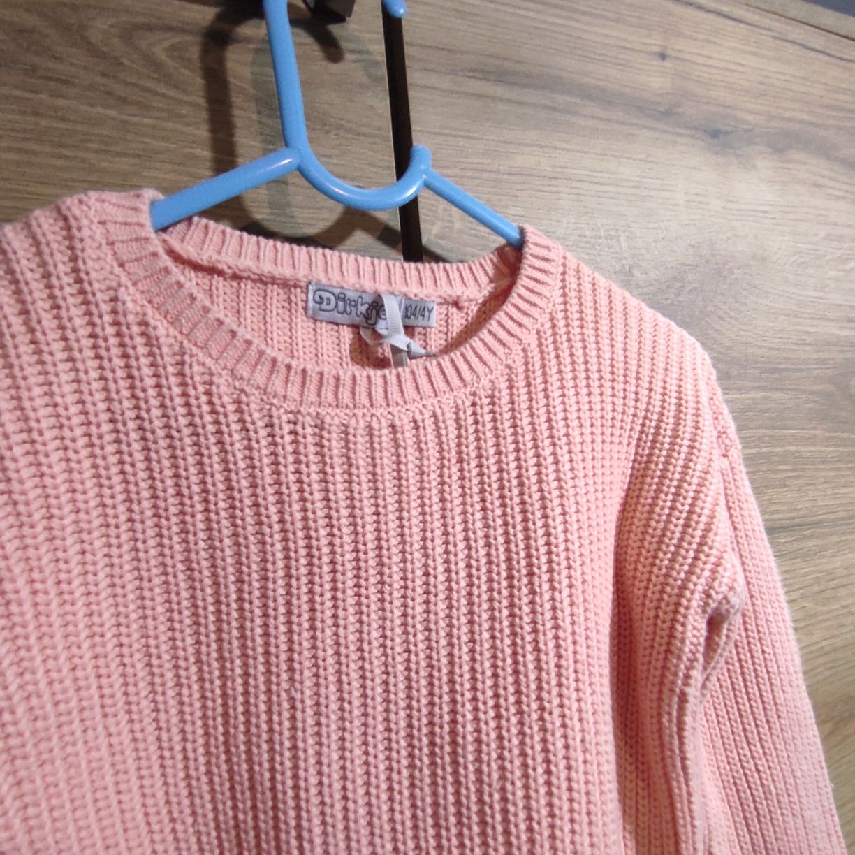 Sweter rozmiar 104