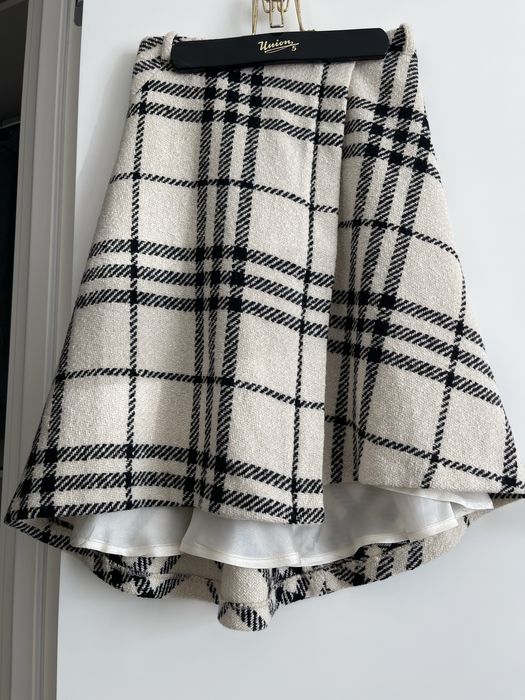 Спідниця брендова Burberryоригінал,,розмір S